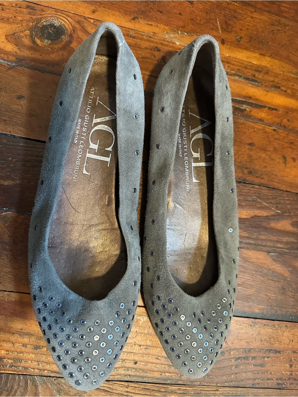AGL Attilio Giusti Leombruni Gray Studded Grommet Flats — EU 39